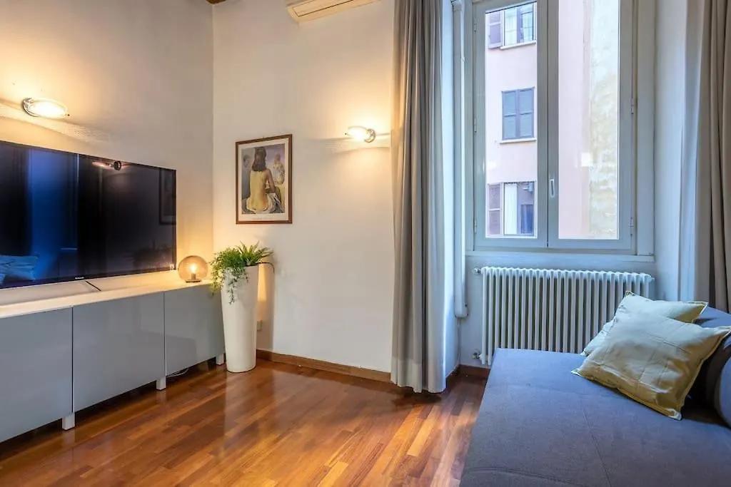 Appartement Moscova-Duomo Loft Wifi, Netflix & Design à Milan